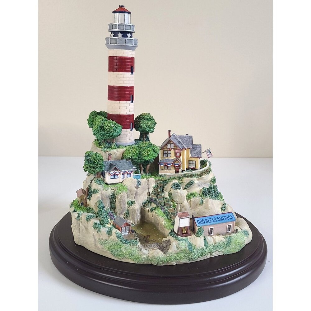 Lenox Light At Independence Point Lighthouse Porcelain Sculpture Figure w/ Box